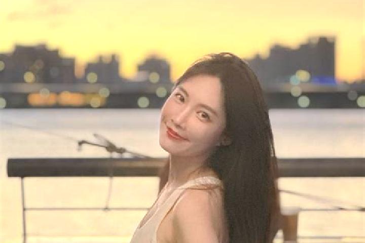 Sophia, 23 — Escort in Bergman, Canada