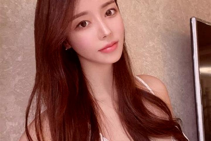 Sophia, 23 — Escort in Fengmu, China
