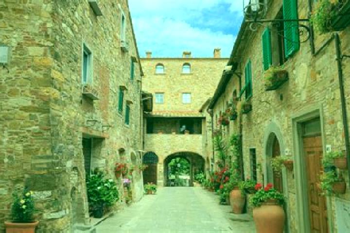 Sophia, 23 — Escort in Poggio di Roio, Italy