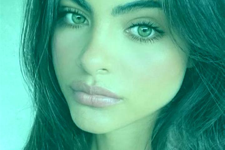 Sophia, 24, a black hazel-eyed caribbean companion based in Nanesti. Offering 69, OWO, Duos. Available for incall and outcall, day and evening dates.