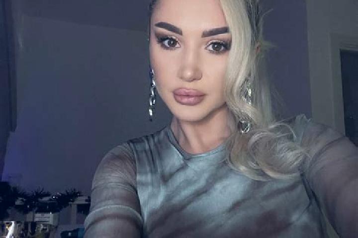 Sophia, 24, a blonde dark-eyed mediterranean companion based in Elk Rapids. Offering Travel Companion, Fetish, GFE, Deep French Kissing. Available for incall...