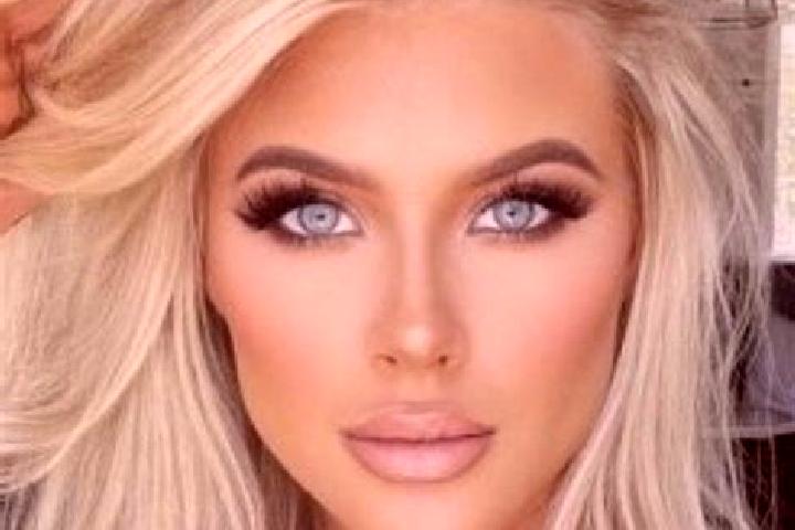 Sophia, 24, a platinum blonde amber-eyed ebony companion based in Moulay Driss Zerhoun. Offering Roleplay, Erotic Massage, Overnight. Available for incall an...