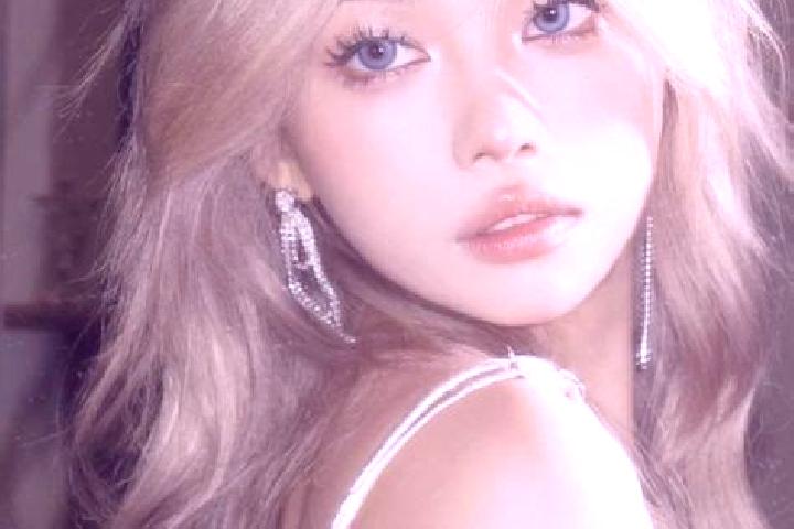 Sophia, 24, a platinum blonde hazel-eyed asian companion based in Eastern Kings. Offering Couples, Tantra, Duos, Massage. Available for incall and outcall, d...