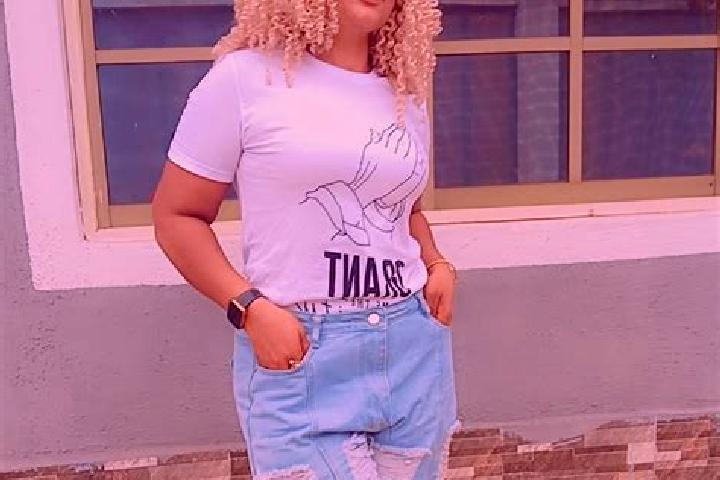 Sophia, 24 — Escort in Umunze, Nigeria