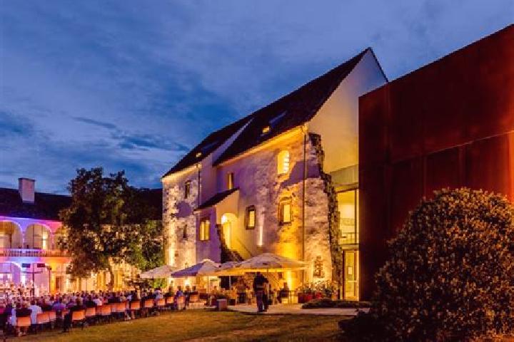 Sophia, 24 — Escort in Woerth an der Lafnitz, Austria