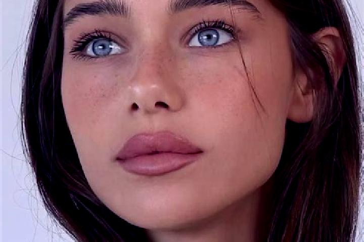 Sophia, 25, a brunette brown-eyed european companion based in Wangba. Offering Striptease, Deep French Kissing, Travel Companion. Available for incall and ou...