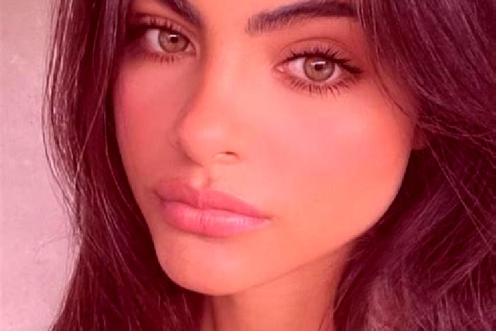 Sophia, 25, a chestnut hazel-eyed indian companion based in Moglice. Offering 69, Overnight, Fetish, Couples. Available for incall and outcall, day and eveni...