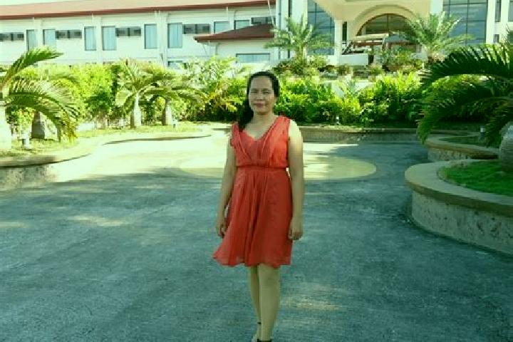 Sophia, 25 — Escort in Cagdianao, Philippines