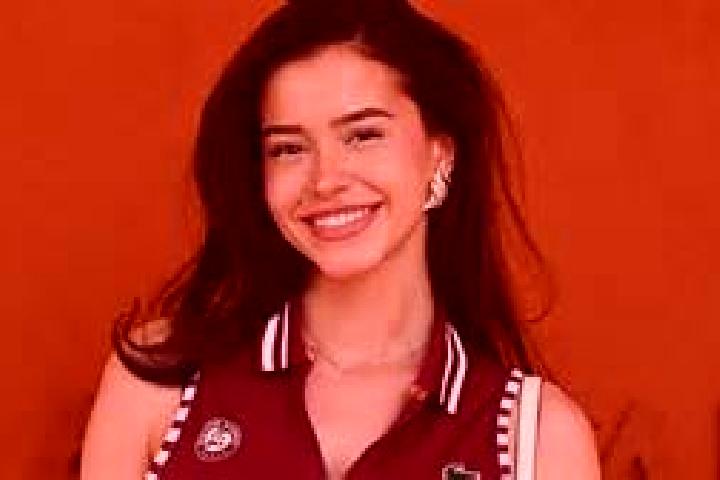 Sophia, 25 — Escort in Saint-Sandoux, France