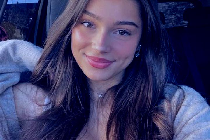 Sophia, 26, a brunette blue-eyed mixed companion based in Triadhion. Offering OWO, GFE, Roleplay, BDSM, Deep French Kissing. Available for incall and outcall...