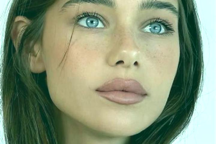 Sophia, 26, a brunette brown-eyed middle eastern companion based in Rajpur. Offering Girlfriend Experience, Massage, 69, Roleplay. Available for incall and o...