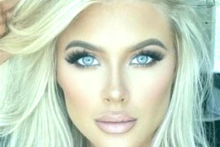 Sophia, 26, a platinum blonde green-eyed middle eastern companion based in Reedy Creek. Offering Domination, A-Level, 69, Roleplay, Party Girl. Available for...