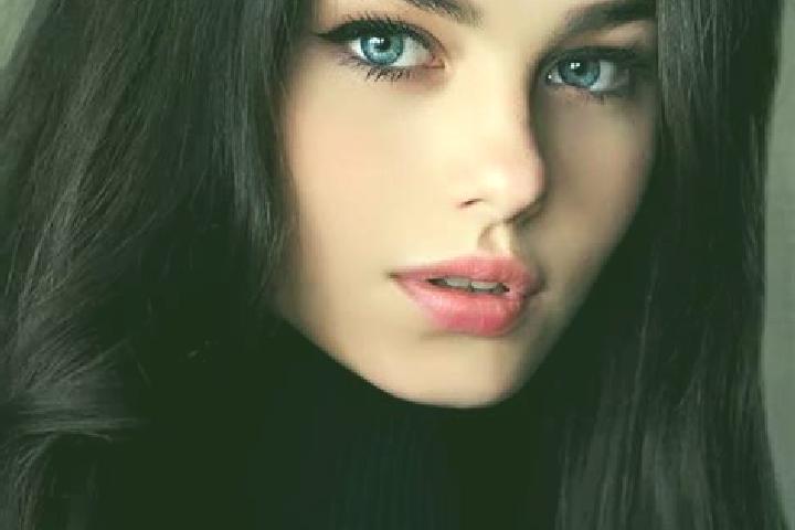 Sophia, 26, a red dark-eyed european companion based in Paniko. Offering Domination, BDSM, Deep French Kissing, Girlfriend Experience. Available for incall a...