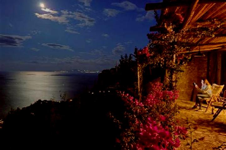 Sophia, 26 — Escort in Giammoro, Italy
