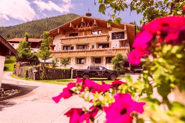 Sophia, 26 — Escort in Laengenfeld, Austria