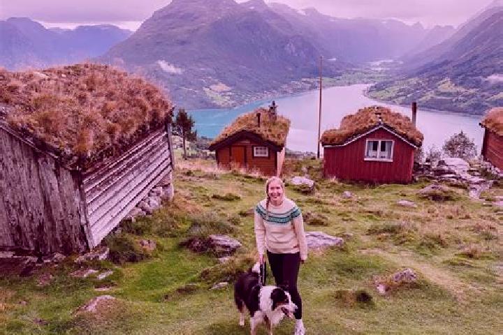 Sophia, 26 — Escort in Skui, Norway
