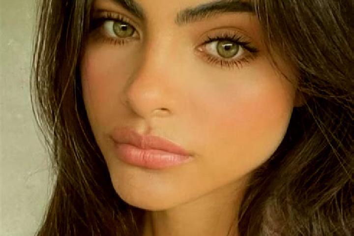 Sophia, 27, a black amber-eyed indian companion based in Sosnowice. Offering Tantra, OWO, BDSM, Prostate Massage. Available for incall and outcall, day and e...