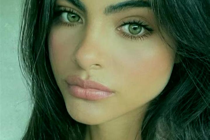 Sophia, 27, a black hazel-eyed mediterranean companion based in Decimomannu. Offering Prostate Massage, Travel Companion, A-Level. Available for incall and o...