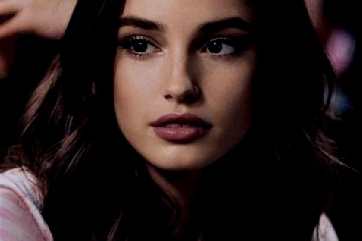 Sophia, 27, a brunette brown-eyed caribbean companion based in Xinfa. Offering 69, Erotic Massage, CIM, BDSM. Available for incall and outcall, day and eveni...