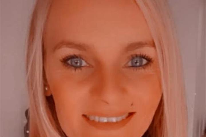 Sophia, 27 — Escort in Le Coux, France