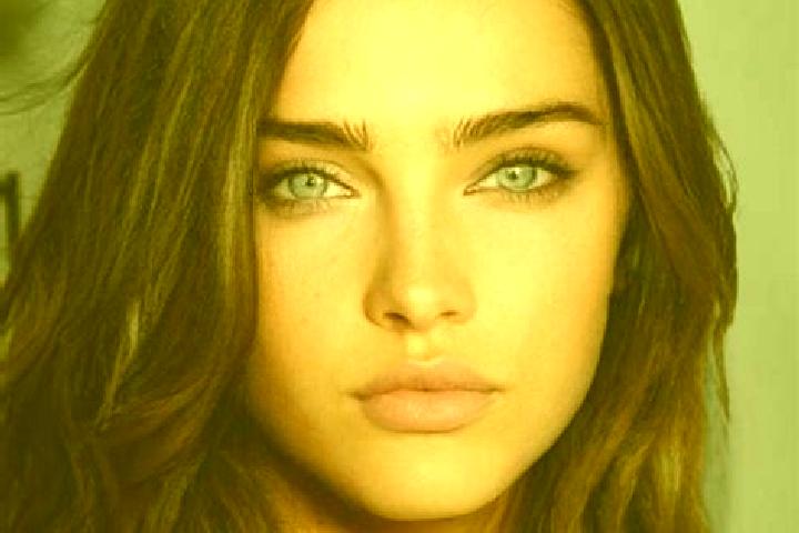 Sophia, 28, a brunette green-eyed european companion based in Terlano. Offering A-Level, BDSM, 69, GFE, Striptease. Available for incall and outcall, day and...