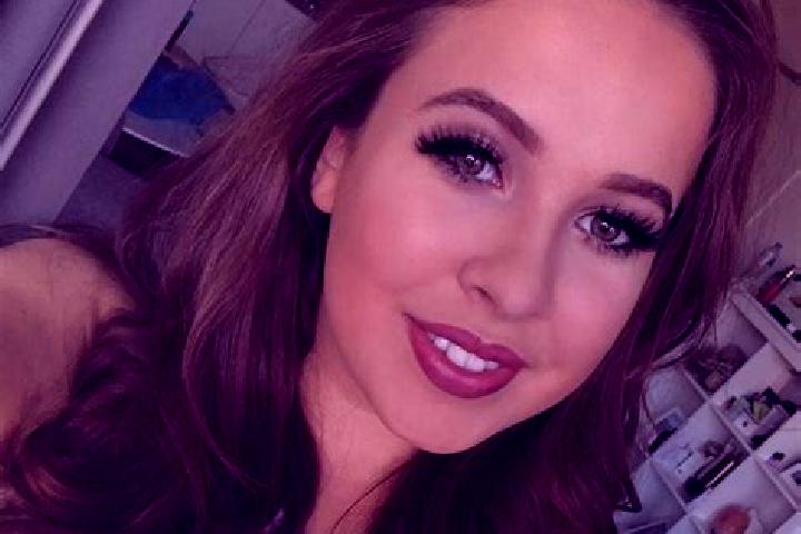 Sophia, 28, a red blue-eyed mediterranean companion based in General Eugenio A. Garay. Offering Massage, Couples, Erotic Massage, Prostate Massage. Available...