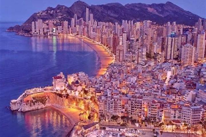 Sophia, 28 — Escort in Benidorm, Spain
