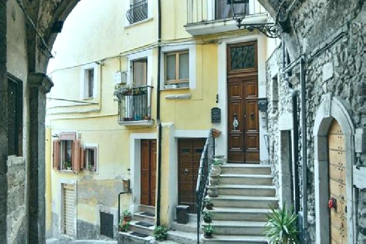 Sophia, 28 — Escort in Pratola Serra, Italy