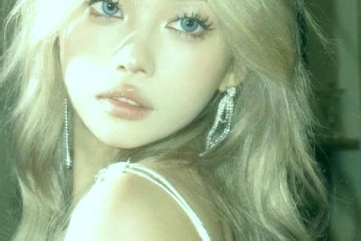 Sophia, 29, a blonde hazel-eyed asian companion based in Chirpar. Offering Couples, Party Girl. Available for incall and outcall, overnight bookings available.