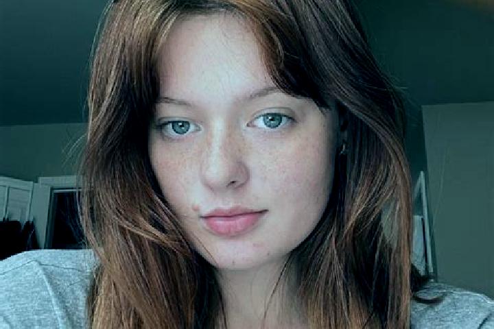 Sophia, 29, a red grey-eyed asian companion based in Jarabulus. Offering Deep French Kissing, Dinner Date, Travel Companion, CIM, OWO. Available for incall a...