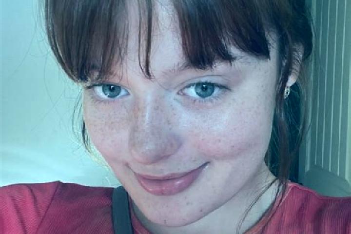 Sophia, 29, a red grey-eyed caucasian companion based in Saletto-San Bartolomeo. Offering Dinner Date, GFE, BDSM. Available for incall and outcall, day and e...