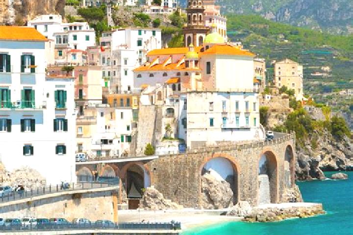 Sophia, 29 — Escort in Mango, Italy