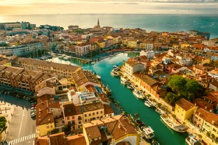 Sophia, 29 — Escort in Rivignano, Italy