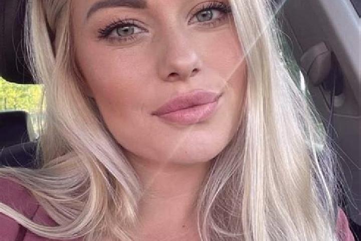 Sophia, 30, a blonde hazel-eyed caribbean companion based in San Antonio de Abajo. Offering Massage, Tantra, BDSM. Available for incall and outcall, overnigh...