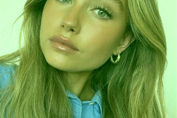 Sophia, 30, a dark blonde green-eyed european companion based in Donji Seget. Offering Overnight, A-Level, Girlfriend Experience, CIM, Travel Companion. Avai...