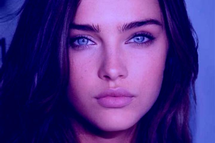 Sophia, 31, a brunette brown-eyed slavic companion based in San Lorenzo Albarradas. Offering Deep French Kissing, CIM, Roleplay. Available for incall and out...