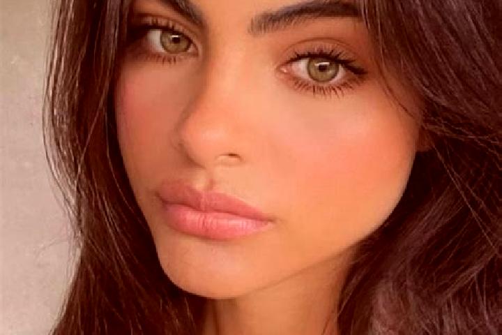 Sophia, 31, a brunette green-eyed caucasian companion based in Plesching. Offering Erotic Massage, Roleplay, GFE, Fetish, BDSM. Available for incall and outc...