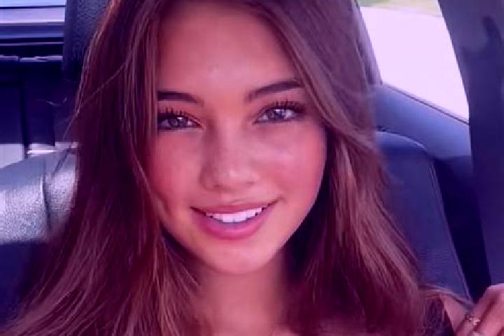 Sophia, 31, a brunette grey-eyed mixed companion based in Utatave (Mautillos). Offering Domination, OWO, Roleplay. Available for incall and outcall, overnigh...