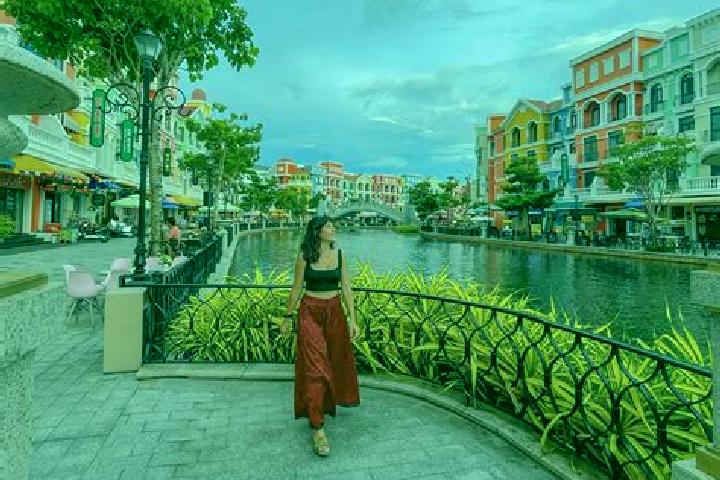 Sophia, 31 — Escort in Ap Phu Hoa, Vietnam