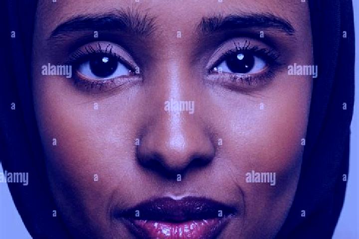 Sophia, 32, a auburn brown-eyed middle eastern companion based in Broquies. Offering Striptease, OWO, Overnight, A-Level. Available for incall and outcall, o...