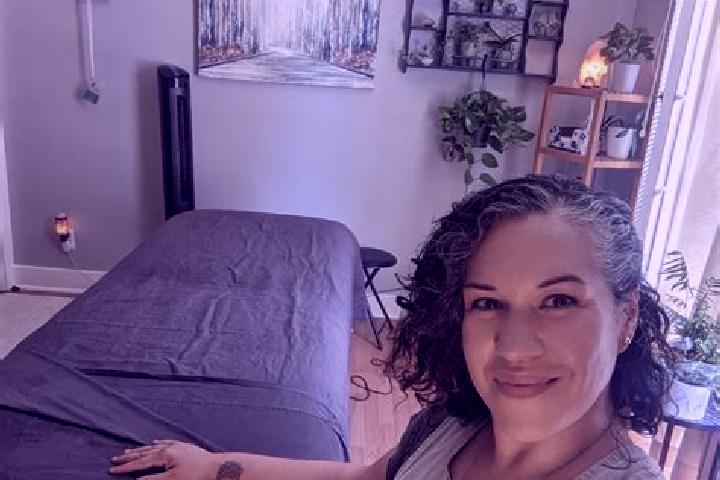 Sophia, 32, a dark blonde dark-eyed mixed companion based in Floresti. Offering Massage, A-Level, Overnight. Available for incall and outcall, day and evenin...