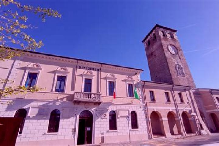 Sophia, 32 — Escort in Salmour, Italy