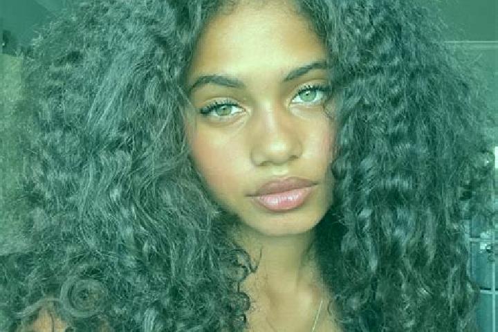 Sophia, 33, a auburn blue-eyed ebony companion based in Owhiro Bay. Offering Domination, Massage, Fetish. Available for incall and outcall, day and evening d...