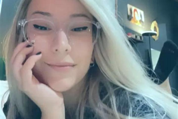 Sophia, 33, a blonde grey-eyed asian companion based in Cordignano. Offering Fetish, Overnight, Tantra, Couples, 69. Available for incall and outcall, overni...