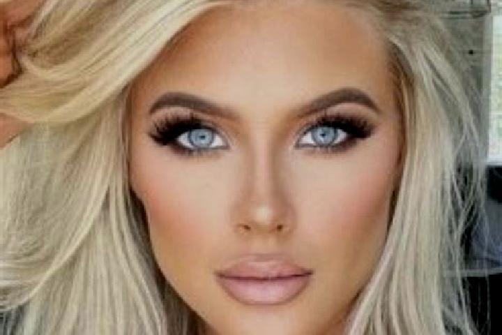 Sophia, 33, a platinum blonde dark-eyed caucasian companion based in Chilton Foliat. Offering Massage, Girlfriend Experience, A-Level. Available for incall a...
