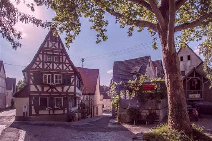 Sophia, 33 — Escort in Benningen am Neckar, Germany