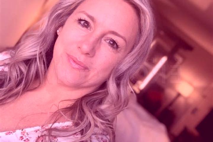 Sophia, 34, a blonde grey-eyed caucasian companion based in Virudunagar. Offering Tantra, Erotic Massage, A-Level, BDSM. Available for incall and outcall, ov...