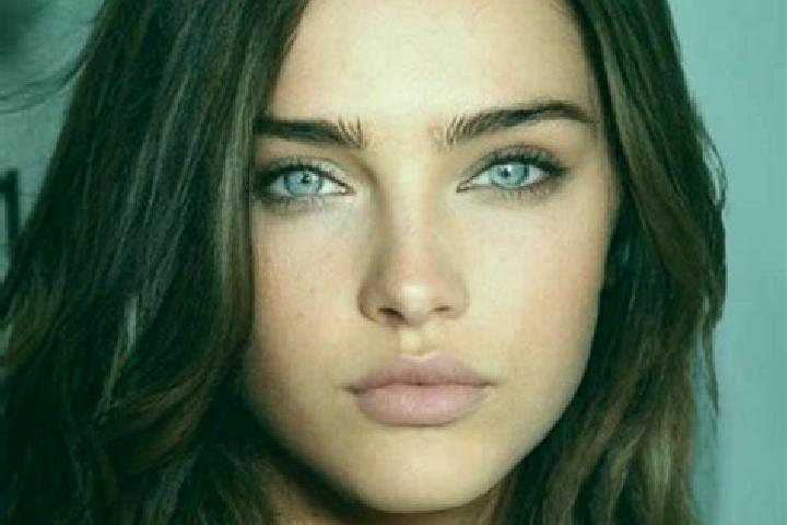 Sophia, 34, a brunette dark-eyed caucasian companion based in Fontezuelas. Offering Roleplay, 69, Couples, CIM. Available for incall and outcall, day and eve...