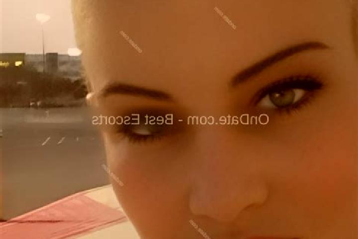 Sophia, 34 — Escort in Canesti, Romania