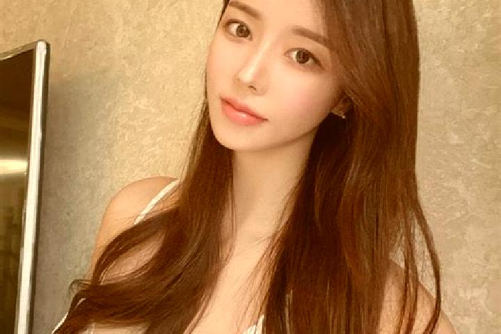Sophia, 34 — Escort in Qibu, China
